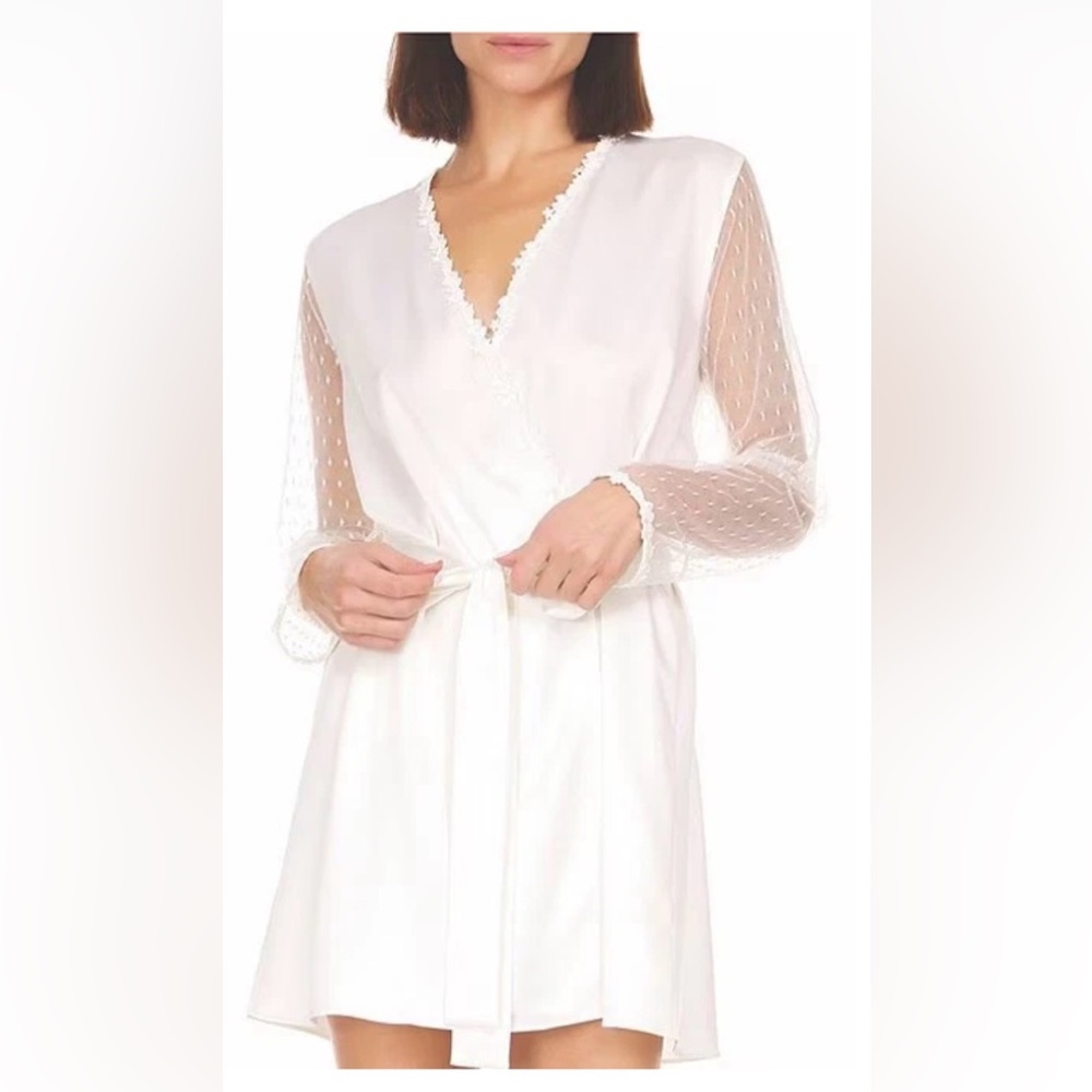 Beautiful Flora Nikrooz Sexy Showstopper Semi Sheer  Lace Detail Wrap Robe